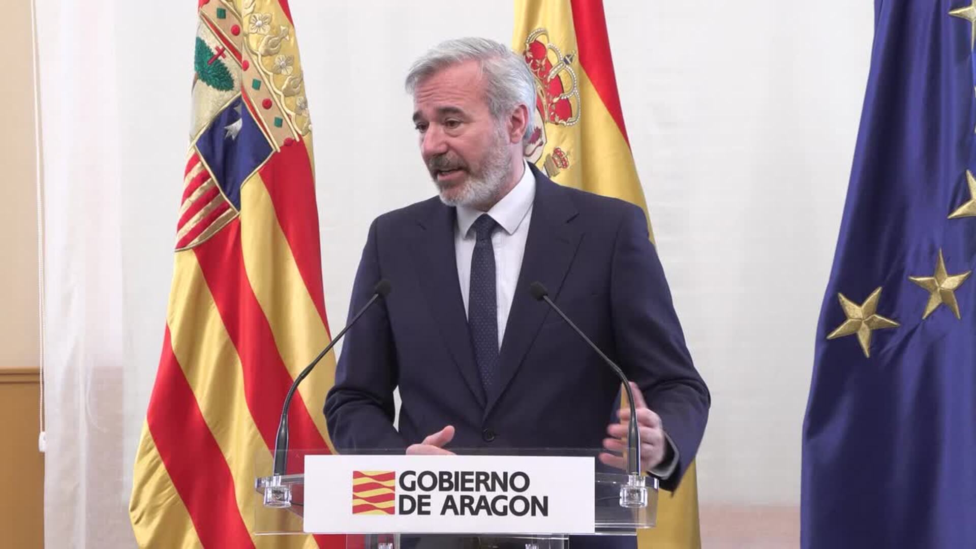 Azcón (PP) defiende la "discreción" en la negociación con Vox en Aragón