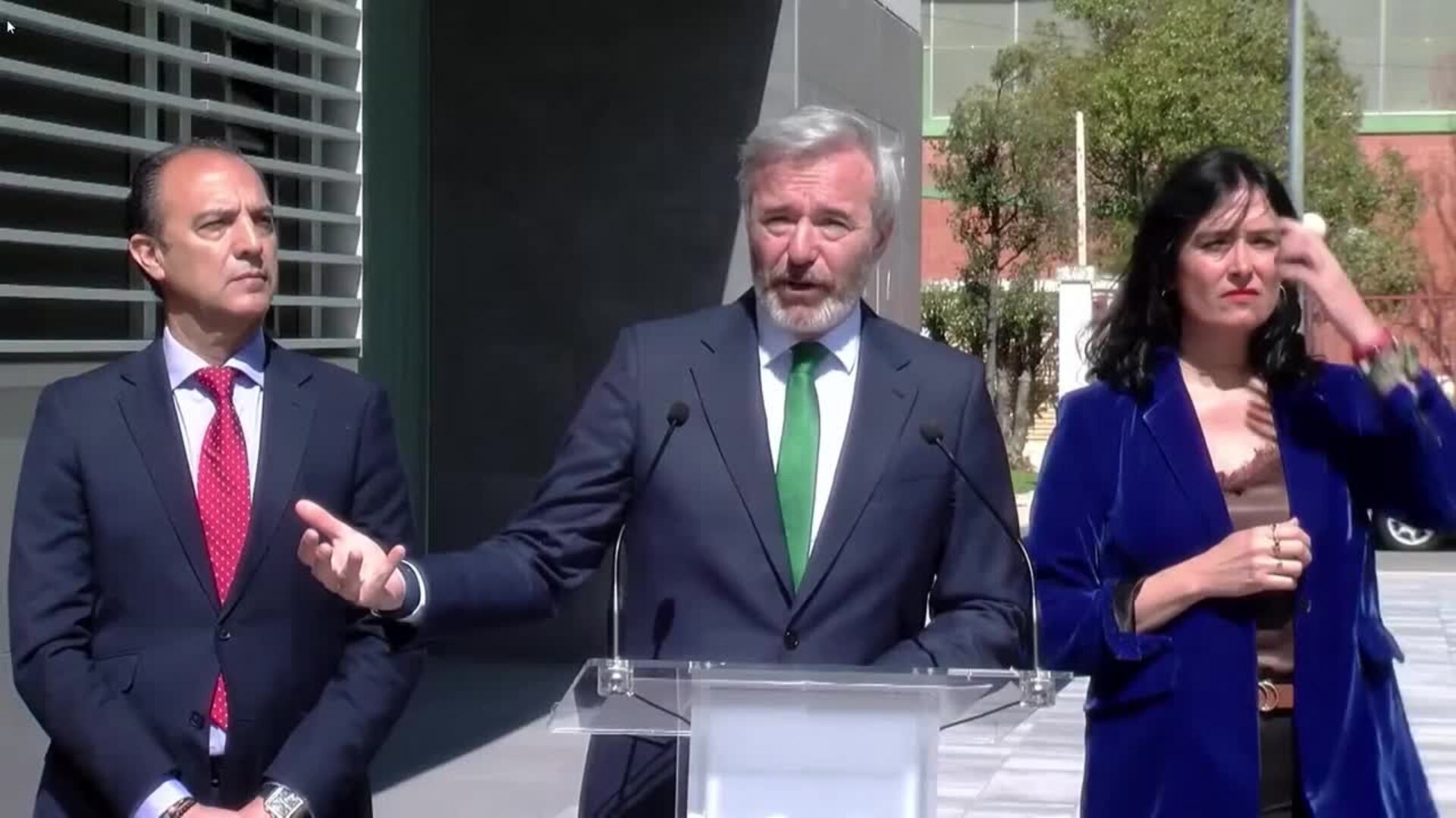 Azcón tilda las ayudas anticrisis del Gobierno de un "yo invito, tú pagas"