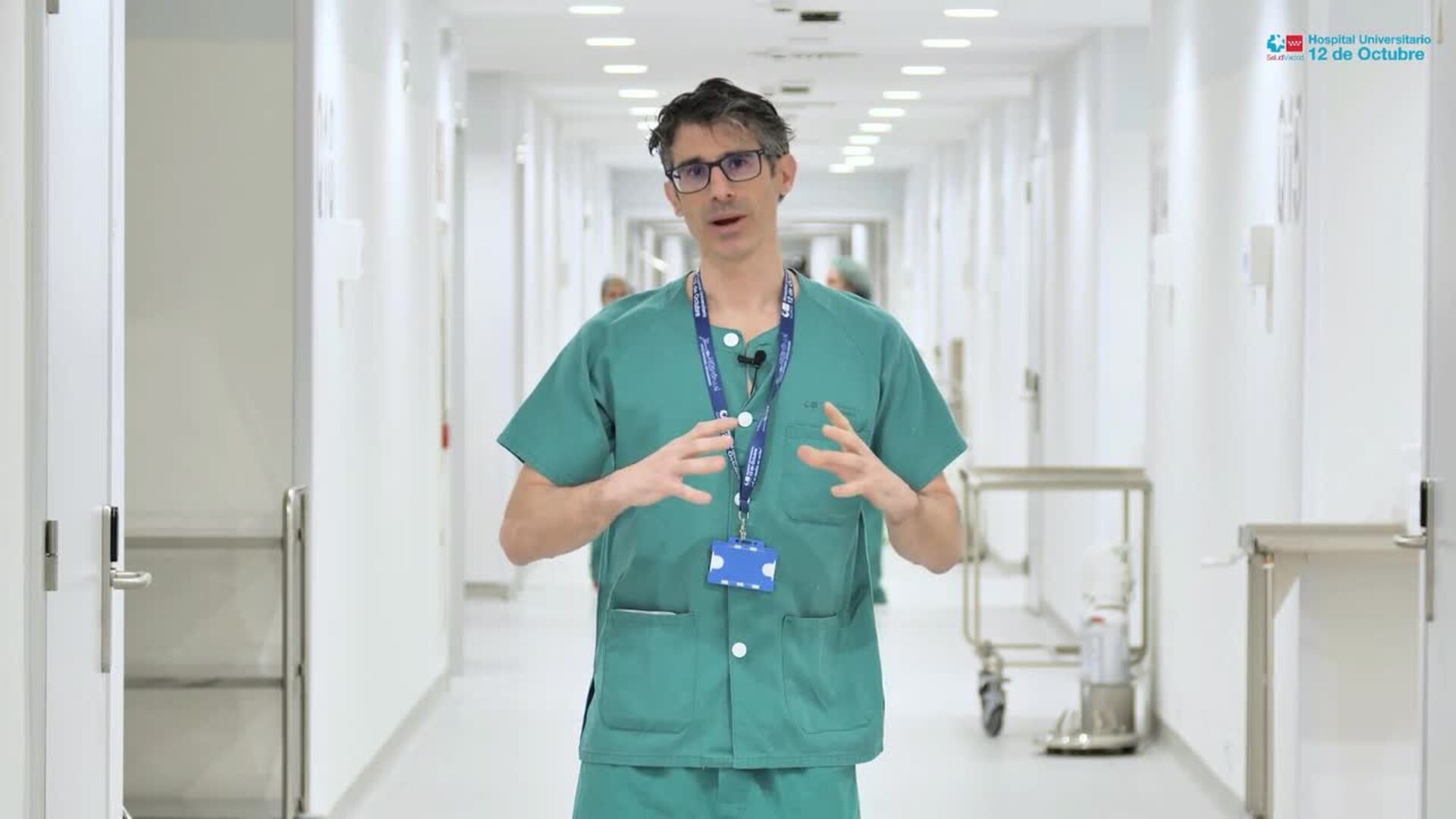 El 12 de Octubre realiza con éxito una reconstrucción completa de la vejiga a un niño de 7 años