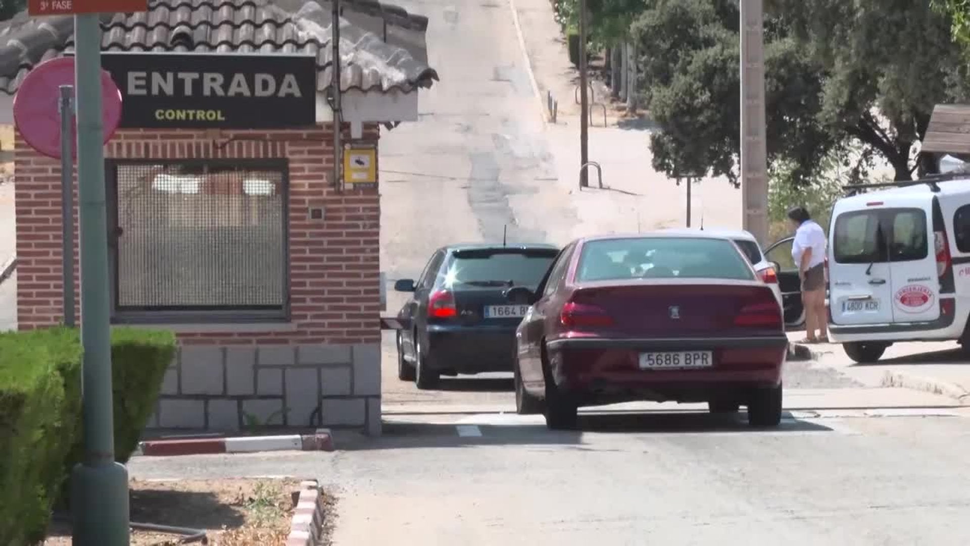 Habitantes de El Encinar del Alberche relatan los daños tras la evacuación por el incendio