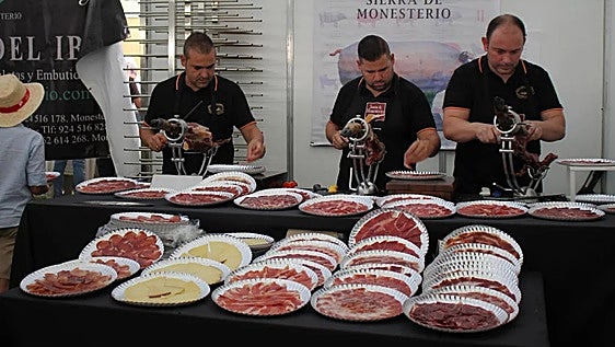 El Día del Jamón en Monesterio pone en valor su origen