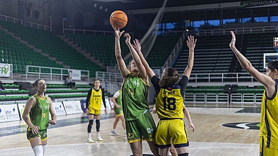 Nerea Liste, primera pieza del nuevo Al-Qázeres
