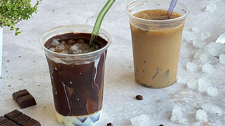 Receta de café bombón frío con chocolate crujiente: el capricho helado del verano