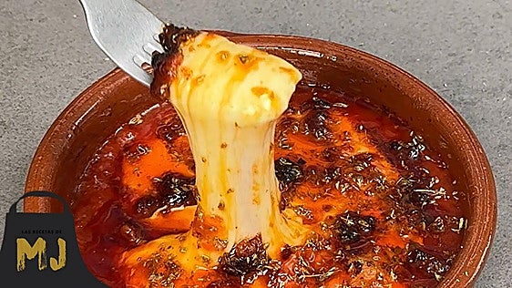 Provolone al horno con sobrasada y miel