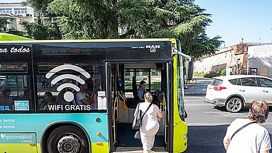 Nueve líneas de bus de Badajoz cambian su recorrido desde este lunes