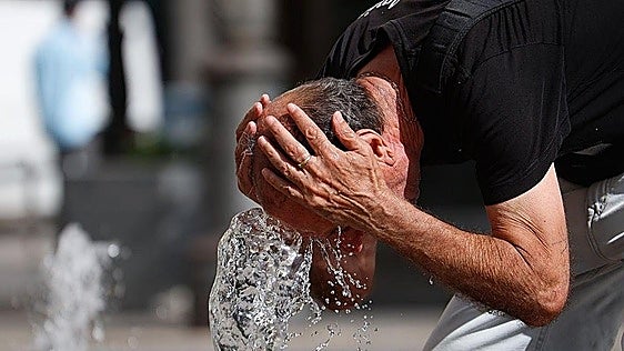 Extremadura supera los 42 grados: alerta naranja por altas temperaturas en toda la región
