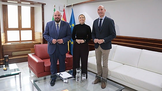 La Asamblea de Extremadura encarga un informe jurídico sobre el debate sobre el estado de la región