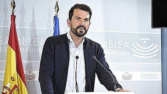 Sánchez Cotrina, líder del PSOE extremeño: «Máximo respeto a la sentencia»
