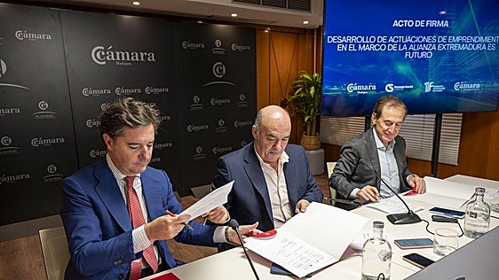 La Cámara de Badajoz y de España y el Consejo Social de la UEx impulsarán el emprendimiento y el talento en la provincia