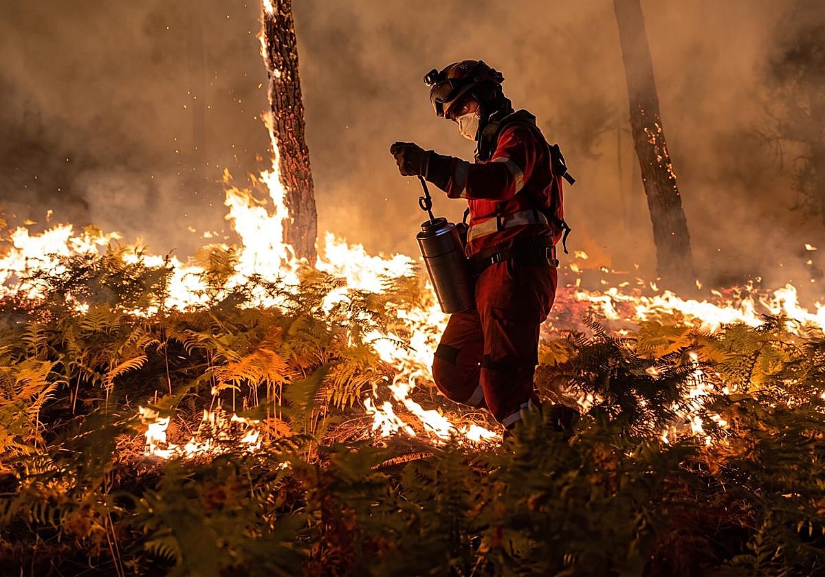 La evolución del incendio de Las Hurdes impide a los evacuados regresar a sus casas | Hoy