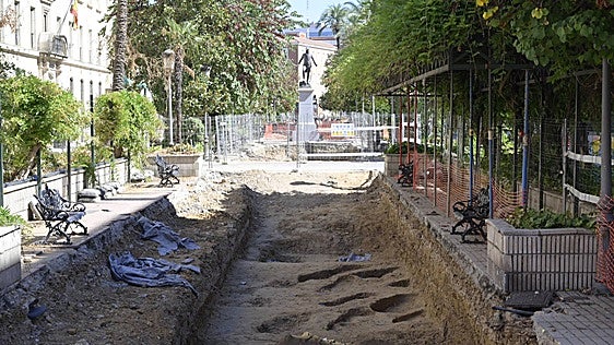 Hallan otro muro en la avenida de Huelva de Badajoz de lo que posiblemente fue la antigua ermita de Santa Marina