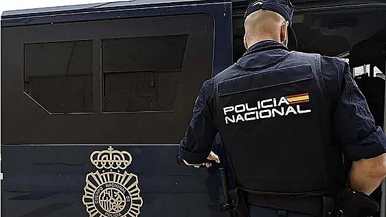 Detenido por estafar a un vecino de Badajoz haciéndose pasar por su banco: acumulaba 18 denuncias en España
