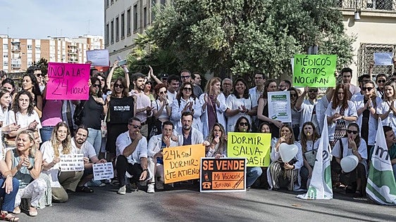 Los médicos extremeños amenazan con una huelga indefinida tras el avance del Estatuto Marco