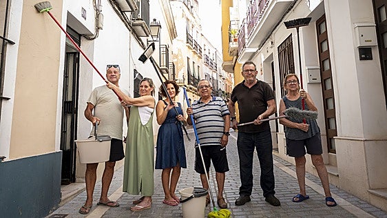 Vecinos del Casco Antiguo de Badajoz les declaran la guerra a las palomas