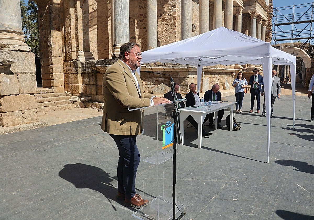La escena del Teatro Romano de Mérida renovará su iluminación con luces LED de última generación