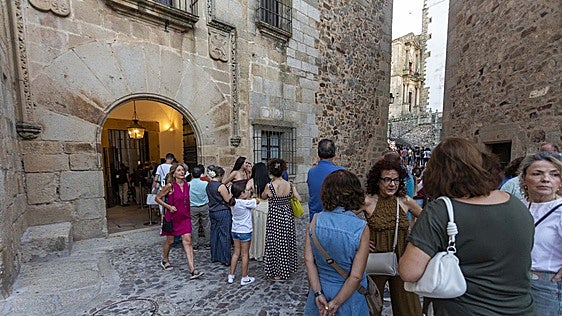 Más de 50.000 personas desentrañan Cáceres en las Noches del Patrimonio