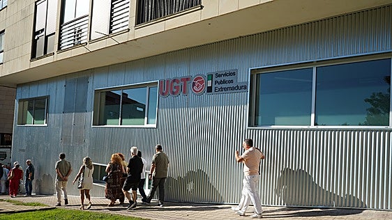 UGT estrena en Plasencia una nueva sede de 260 metros cuadrados