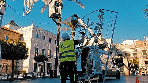 La empresa cacereña Henry se encargará de nuevo de la iluminación navideña de Mérida