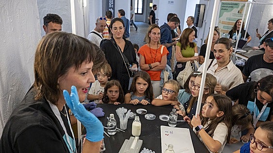 Estas son las actividades que ofrece la Noche de los Investigadores en Badajoz, Cáceres, Mérida y Plasencia