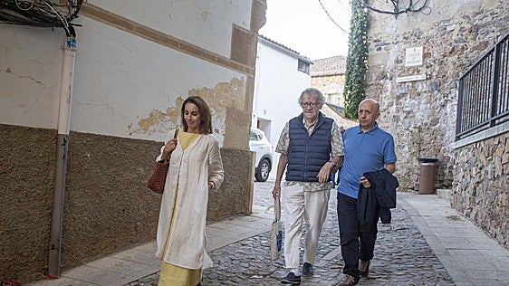 Ana Belén, Ian Gibson y los lectores más jóvenes marcan el jueves de 'Escribidores'