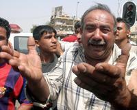 Cinco civiles mueren en Bagdad, donde la Policía halla a otros 18 hombres ejecutados 