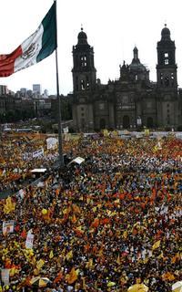México cierra la campaña de las elecciones presidenciales más igualadas de su historia 