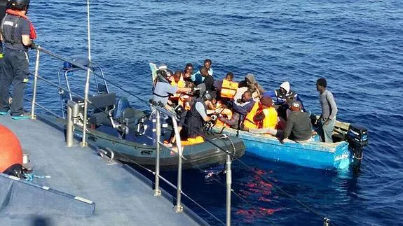 25 inmigrantes subsaharianos interceptados en Gran Canaria. 