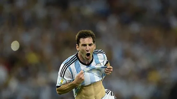 Messi celebra un gol contra Bosnia. 