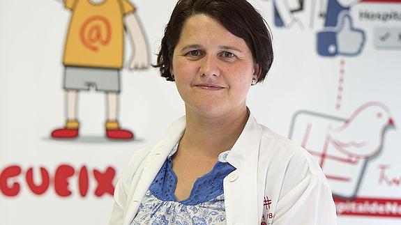 Amalia Arce, pediatra, posa en el Hospital de Nens de Barcelona.