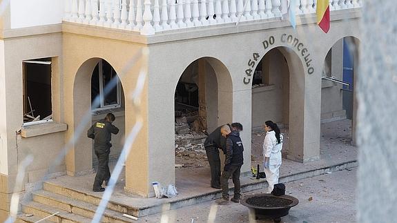 La Casa Consistorial de Baralla sufrió un atentado. 
