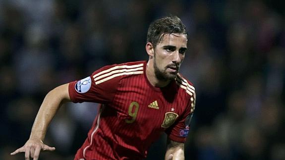 Paco Alcácer celebra un gol con España. Reuters