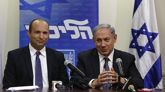 Naftali Bennett (i) y Benjamin Netanyahu (d), durante su declaración conjunta.