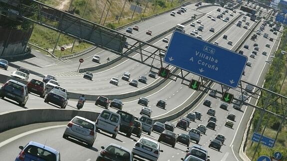 Tráfico fluido en la carretera de La Coruña (A-6).