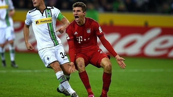 Thomas Müller, durante el partido ante el Mönchengladbach. 