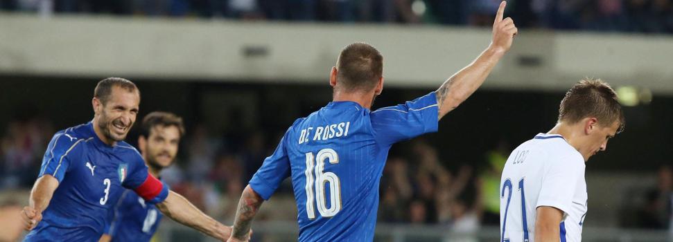 Chiellini celebra con De Rossi un gol en la Eurocopa. 