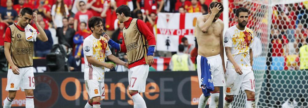 Jugadores de la selección española, tras el partido ante Italia. 
