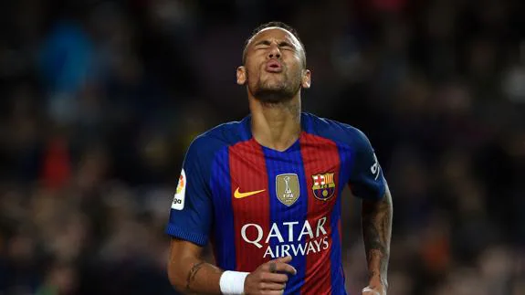 Neymar, ante el Málaga. 