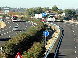 Autovía de Extremadura entre Mérida y Badajoz, la carretera con más tráfico de la región.|BRÍGIDO