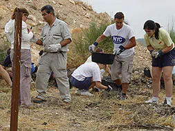 Trabajos de recuperación de restos   en la mina de Valdihuelo. / HOY