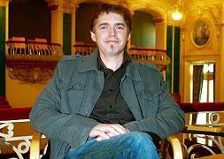 «Cada historiador que haga su trabajo y la sociedad, su propia idea»