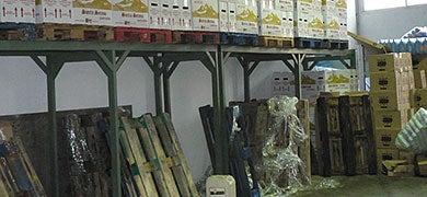 Instalaciones de la empresa Rey Alimentación a las que accedieron los ladrones. / F.V.