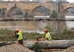 Vuelven los trabajos al río