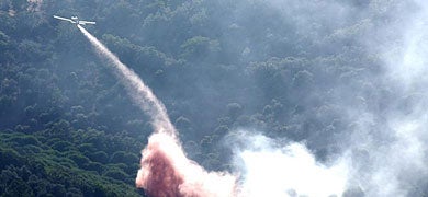 El fuego amenaza la sierra de Tentudía