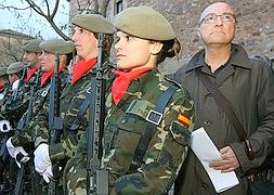 Se cierran los pubs, no las procesiones