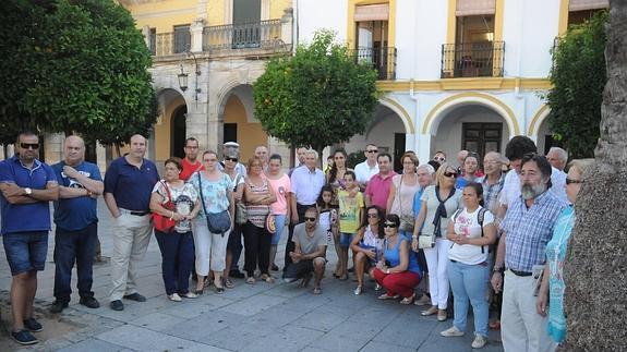 La asociación asegura que también recoegrán firmas y pedirán apoyo a la Asamblea de Extremadura