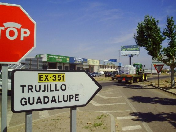 Panorámica de la carretera de Guadalupe que se pide desdoblar. :: fh