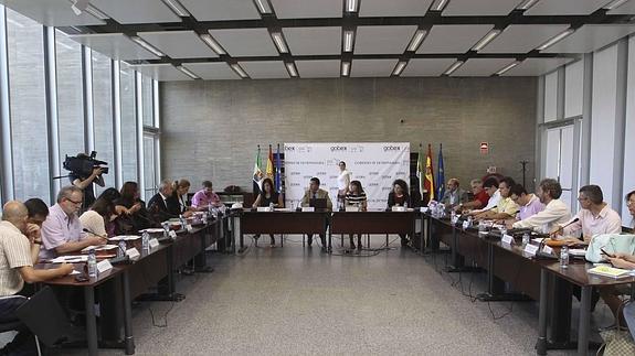 Reunión de la mesa general de negociación en la que se debatió el proyecto de ley.