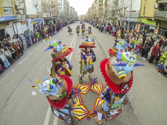 Wailuku gana el desfile infantil sanroqueño