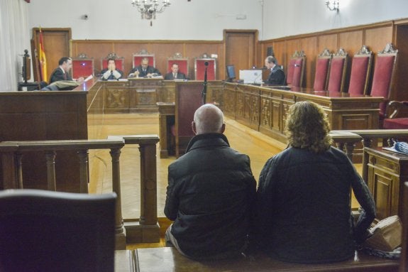 Imagen del juicio celebrado ayer en Badajoz. :: j. v. arnelas