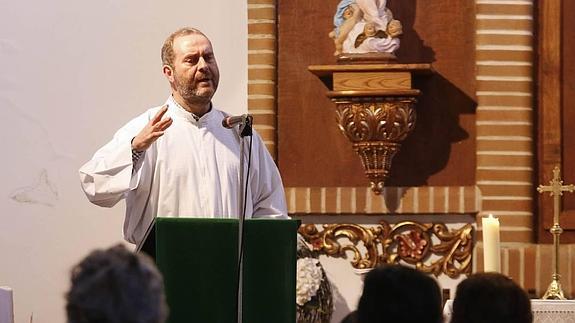 Eliseo, religioso autorizado por el Obispado para la ceremonia de la palabra.